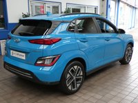 USED 2021 21 HYUNDAI KONA 64kWh Premium SUV 5dr Electric Auto (10.5kW Charger) (204 ps) SAT NAV REAR VIEW CAMERA ANDROID APPLE CARPLAY PARKING SENSORS 1 OWNER EXCELLENT SERVICE HISTORY HYUNDAI WARRANTY TILL MAY 2026