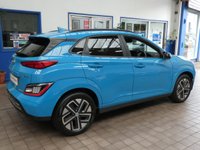USED 2021 21 HYUNDAI KONA 64kWh Premium SUV 5dr Electric Auto (10.5kW Charger) (204 ps) SAT NAV REAR VIEW CAMERA ANDROID APPLE CARPLAY PARKING SENSORS 1 OWNER EXCELLENT SERVICE HISTORY HYUNDAI WARRANTY TILL MAY 2026