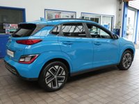 USED 2021 21 HYUNDAI KONA 64kWh Premium SUV 5dr Electric Auto (10.5kW Charger) (204 ps) SAT NAV REAR VIEW CAMERA ANDROID APPLE CARPLAY PARKING SENSORS 1 OWNER EXCELLENT SERVICE HISTORY HYUNDAI WARRANTY TILL MAY 2026