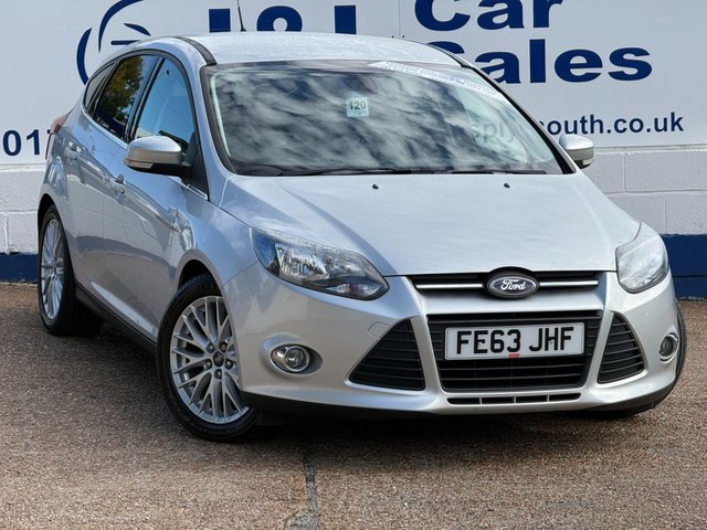 2013 FOCUS 1.6 TDCI ZETEC HATCHBACK 5DR DIESEL MANUAL EURO 5 S S 115... photo