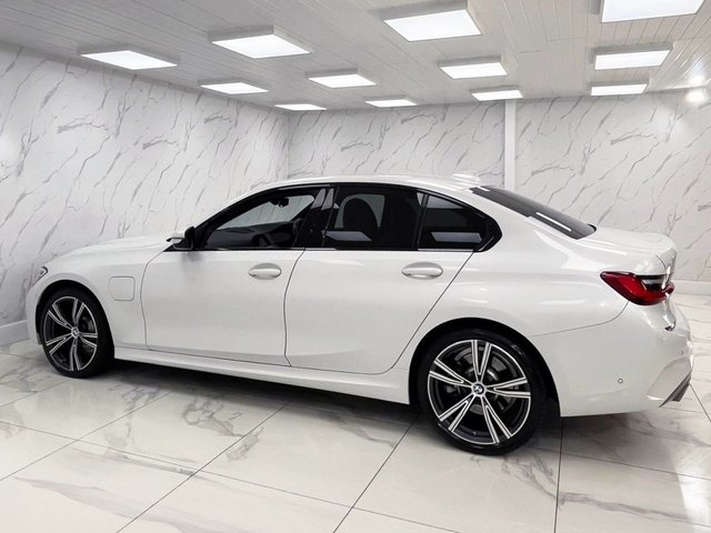 2019 BMW 3 Series 2L M Sport 4dr - Photo 8