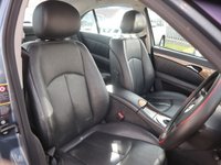 USED 2005 05 MERCEDES-BENZ E-CLASS 3.0 E320 CDI Avantgarde Saloon 4dr Diesel G-Tronic (194 g/km, 221 bhp) Due to their age, our 'Golden Oldies' are not eligible for financing and are at a trade price, therefore without warranty however they are usability checked for peace of mind.
