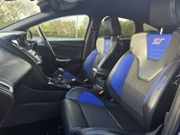 USED 2015 65 FORD FOCUS 2.0T EcoBoost ST-2 Hatchback 5dr Petrol Manual Euro 6 (s/s) (250 ps) A STUNNING ADDITION TO OUR FORECOURT+JUST 1 FORMER KEEPER+SERVICE HISTORY+DUAL ZONE CLIMATE CONTROL+AUX-IN+DAB DIGITAL RADIO+AUTO LIGHTS+HALF LEATHER INTERIOR+SATELLITE NAVIGATION+AIR CONDITIONING+CLIMATE CONTROL+ALLOY WHEELS+BLUETOOTH CONNECTIVITY+1 FULL YEARS MOT PRIOR TO COLLECTION+CALL NOW TO SPEAK WITH ONE OF OUR EXPERIENCED SALES ADVISORS AND ARRANGE A VIEWING!!!!!!!!!!!!!!!!!!!!!!!!!!!!!!!!