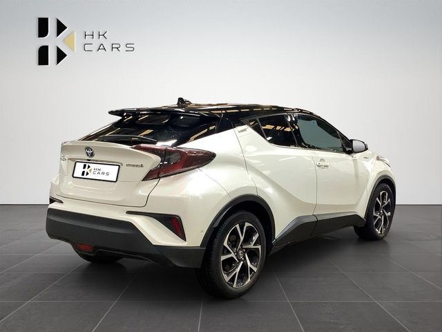 2017 TOYOTA C-HR 1.8 VVT-h Dynamic SUV 5dr Petrol Hybrid CVT Euro 6 (s/s) (122 ps) - Photo 4