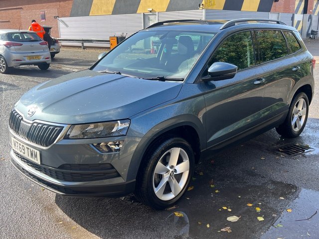 2019 SKODA KAROQ 1.0 TSI GPF SE SUV 5dr Petrol Manual Euro 6 (s/s) (115 ps) - Photo 2
