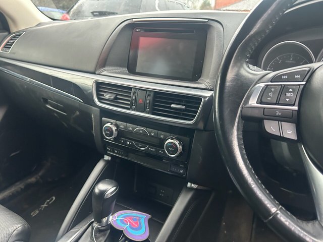 2015 Mazda CX-5 2.2L Sport Nav 5dr - Photo 5