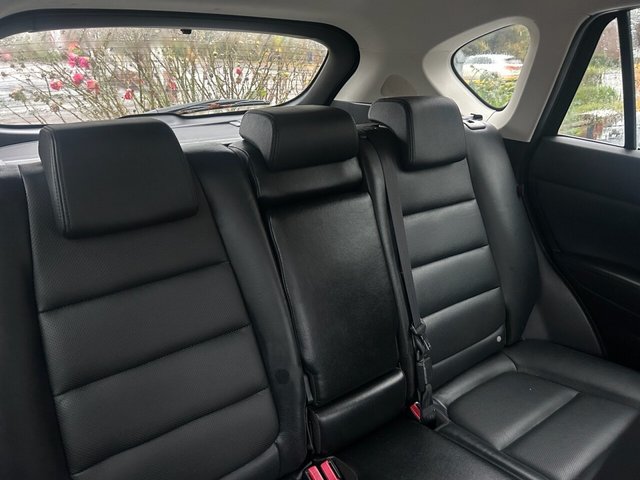 2015 Mazda CX-5 2.2L Sport Nav 5dr - Photo 6