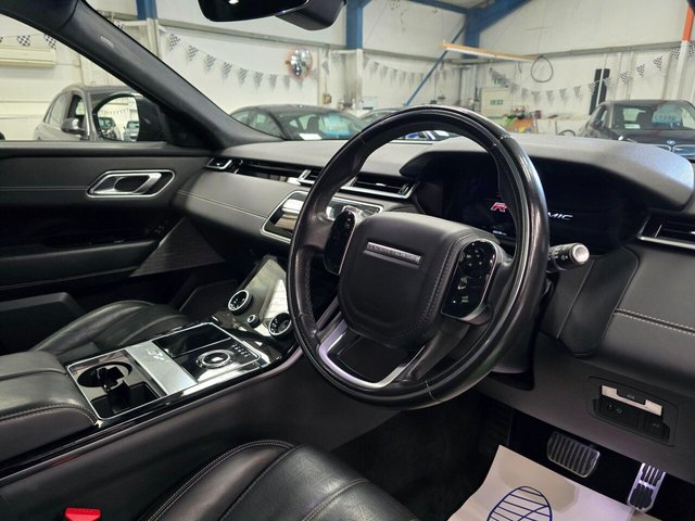 2017 LAND ROVER RANGE ROVER VELAR 3.0 Si6 V6 R-Dynamic HSE Auto 4WD Euro 6 (s/s) 5dr - Photo 10