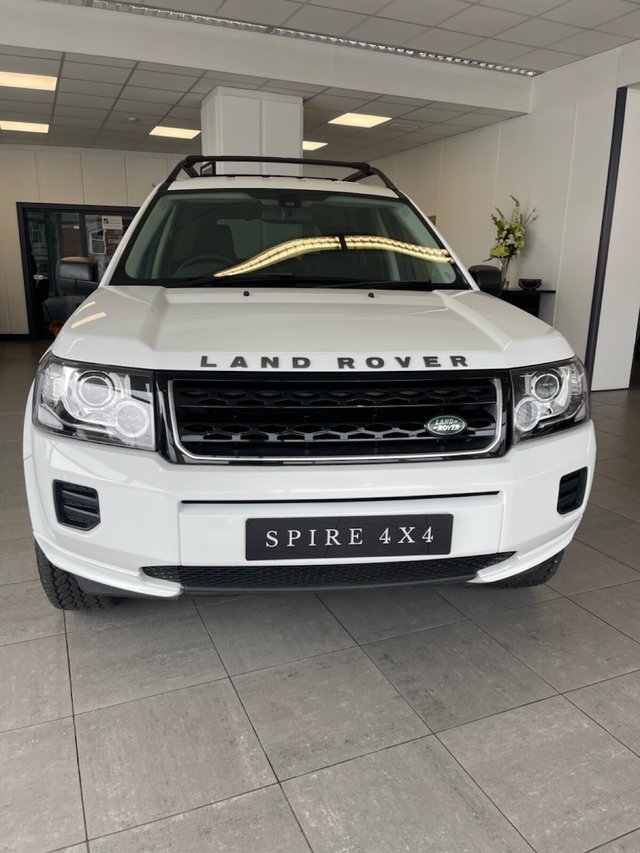 View our LAND ROVER FREELANDER 2