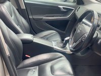 USED 2012 62 VOLVO V60 2.4 D5 SE Lux Nav Estate 5dr Diesel Geartronic Euro 5 (215 ps) Fantastic Service Record