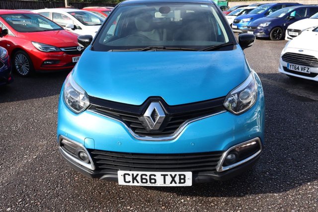 View our RENAULT CAPTUR