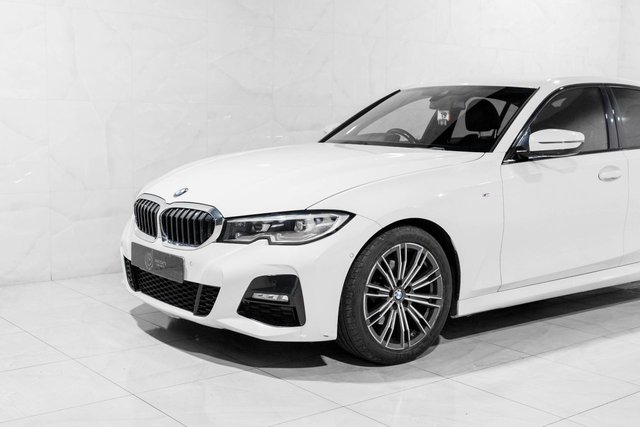 2019 BMW 3 Series 2L M Sport 4dr - Photo 4