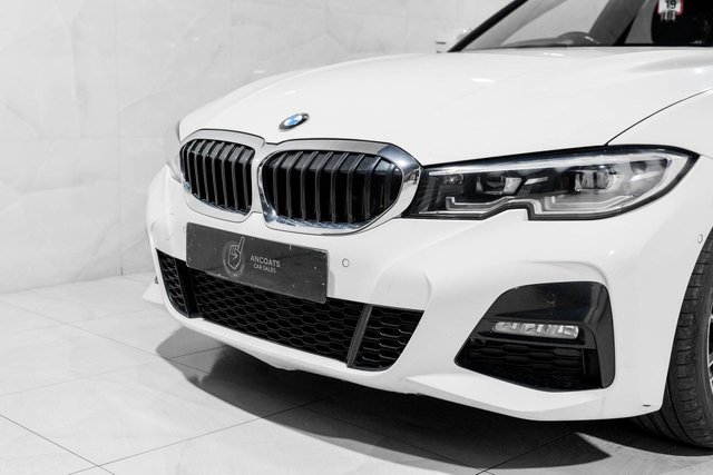2019 BMW 3 Series 2L M Sport 4dr - Photo 5