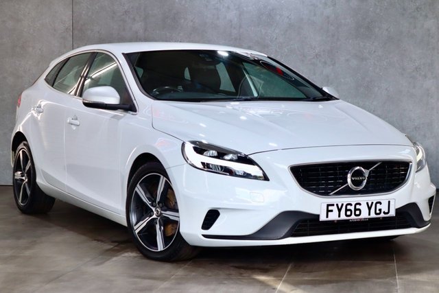 2016 66 Volvo V40 2.0 T2 R-Design Hatchback 5dr Petrol Manual Euro 6 (s/s) (122 ps)