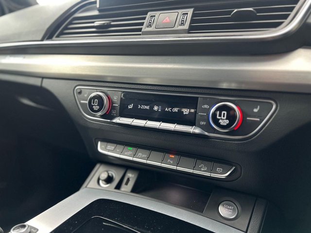 2021 Audi Q5 2L S Line 5dr - Photo 11