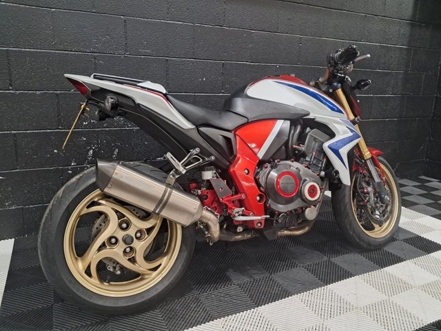 View our HONDA CB1000R