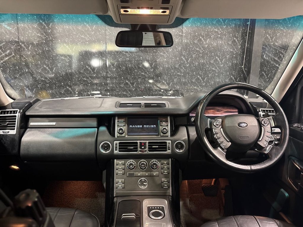 USED 2011 11 LAND ROVER RANGE ROVER 4.4 TD V8 Vogue SUV 5dr Diesel Auto 4WD Euro 5 (313 bhp) 3 OWNERS|DUAL VIEW|NEW TYRES