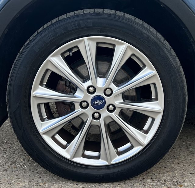 2019 FORD KUGA 1.5 TDCi EcoBlue Titanium Edition SUV 5dr Diesel Manual Euro 6 (s/s) (120 ps) - Photo 12
