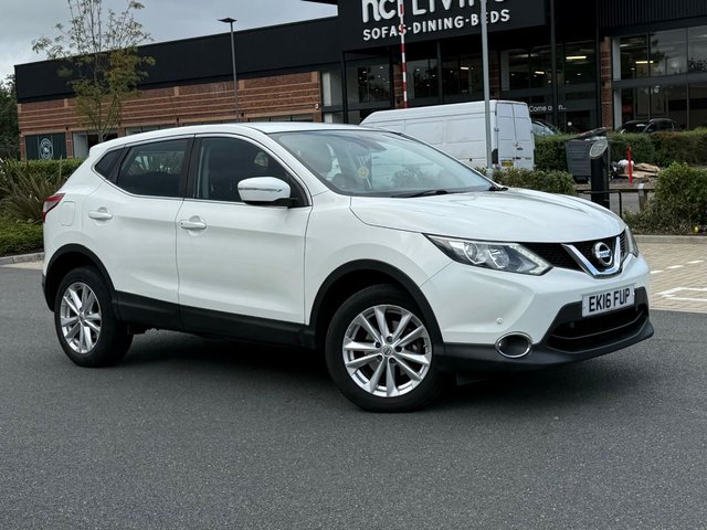 View our NISSAN QASHQAI