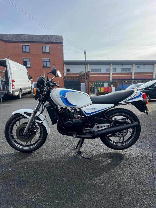 1981 X Yamaha Rd 350LC 2 Stroke Roadster Classic