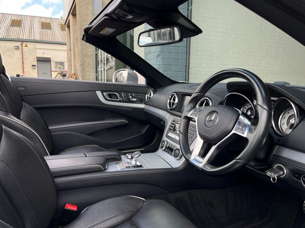 USED 2014 14 MERCEDES-BENZ SL 3.5 SL350 AMG Sport Convertible 2dr Petrol G-Tronic Euro 5 (s/s) (306 ps) 