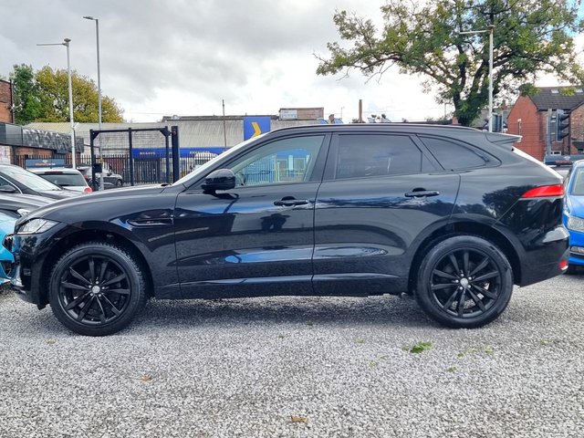 2019 JAGUAR F-PACE - Photo 8