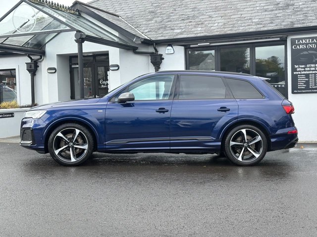 View our AUDI Q7