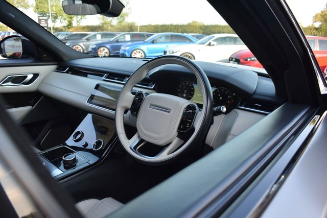 2017 Land Rover Range Rover Velar 3L First Edition 5dr - Photo 12