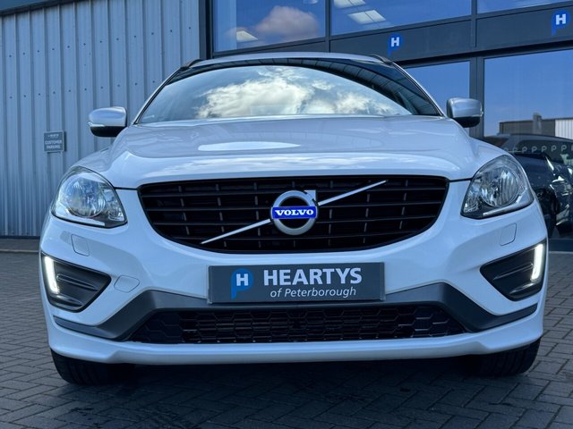 2017 VOLVO XC60 2.4 D5 R-Design Nav SUV 5dr Diesel Auto AWD Euro 6 (s/s) (220 ps) - Photo 2