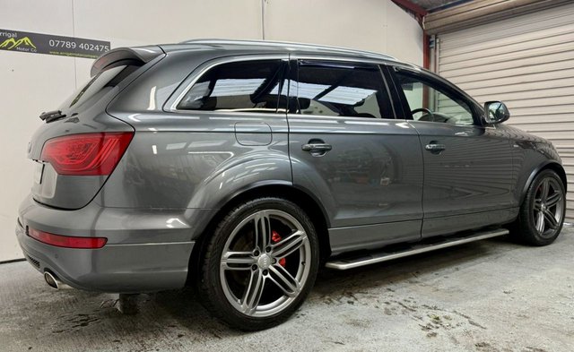 View our AUDI Q7
