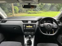 USED 2016 66 SKODA OCTAVIA 1.6 TDI SE Sport Hatchback 5dr Diesel Manual Euro 6 (s/s) (110 ps) REAR PARK ASSIST, AIR CON