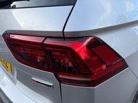 USED 2018 68 VOLKSWAGEN TIGUAN 2.0 TDI SEL SUV 5dr Diesel Manual 4Motion Euro 6 (s/s) (150 ps) 