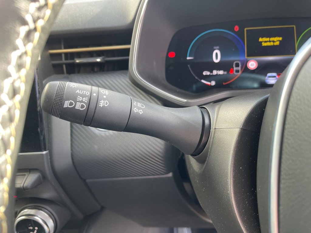 USED 2023 72 RENAULT CLIO 1.6 E-TECH E-Tech engineered Hatchback 5dr Petrol Hybrid Auto Euro 6 (s/s) (145 ps) 