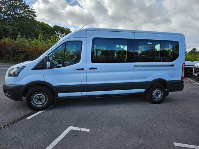 2017 FORD TRANSIT 2.2 TDCi 410 HDT Minibus 5dr Diesel Manual L3 H2 (14 seats) (196 g/km, 123 bhp) - Photo 5