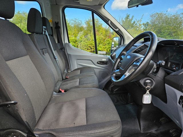 2017 FORD TRANSIT 2.2 TDCi 410 HDT Minibus 5dr Diesel Manual L3 H2 (14 seats) (196 g/km, 123 bhp) - Photo 10