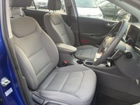 USED 2021 71 HYUNDAI IONIQ 1.6 h-GDi Premium Hatchback 5dr Petrol Hybrid DCT Euro 6 (s/s) (141 ps) THIS CAR COMES WITH 6 MONTHS WARRANTY , BREAKDOWN COVER & RECOVERY++  GREAT EXAMPLE OF HYBRID APPLE CAR PLAY/ ANDRIOD AUTO + NAVIGATION SYSTEM + BLUETOOTH + DAB RADIO + USB CONNECTION + AUX CONNECTION + FRONT AND REAR PARKING SENSORS + REVERSING CAMERA + FRONT HEATED SEATS + CRUISE CONTROL + CLIMATE CONTROL + 15 INCH ALLOY WHEELS + SOUND SYSTEM ELECTRIC PARKING BRAKE HILL HOLD ASSIST FOLDING MIRRORS TRACTION CONTROL DAY TIME RUNNING LIGHTS KEY LESS START WIRELESS PHONE CHARGER ADAPTIVE CRUISE CO