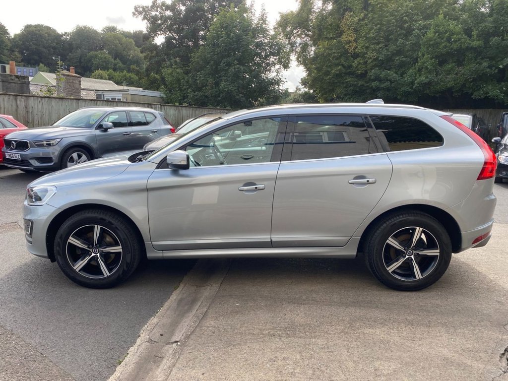 USED 2016 66 VOLVO XC60 2.4 D5 R-Design Lux Nav SUV 5dr Diesel Auto AWD Euro 6 (s/s) (220 ps) TOP SPECIFICATION R DESIGN XC60