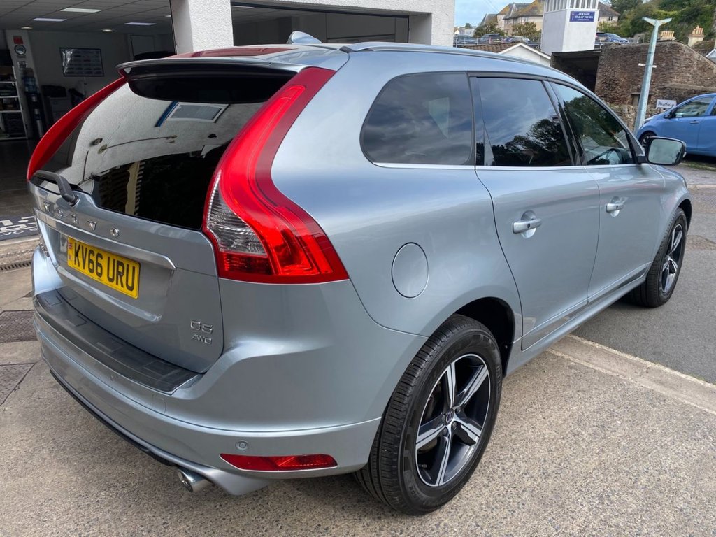 USED 2016 66 VOLVO XC60 2.4 D5 R-Design Lux Nav SUV 5dr Diesel Auto AWD Euro 6 (s/s) (220 ps) TOP SPECIFICATION R DESIGN XC60