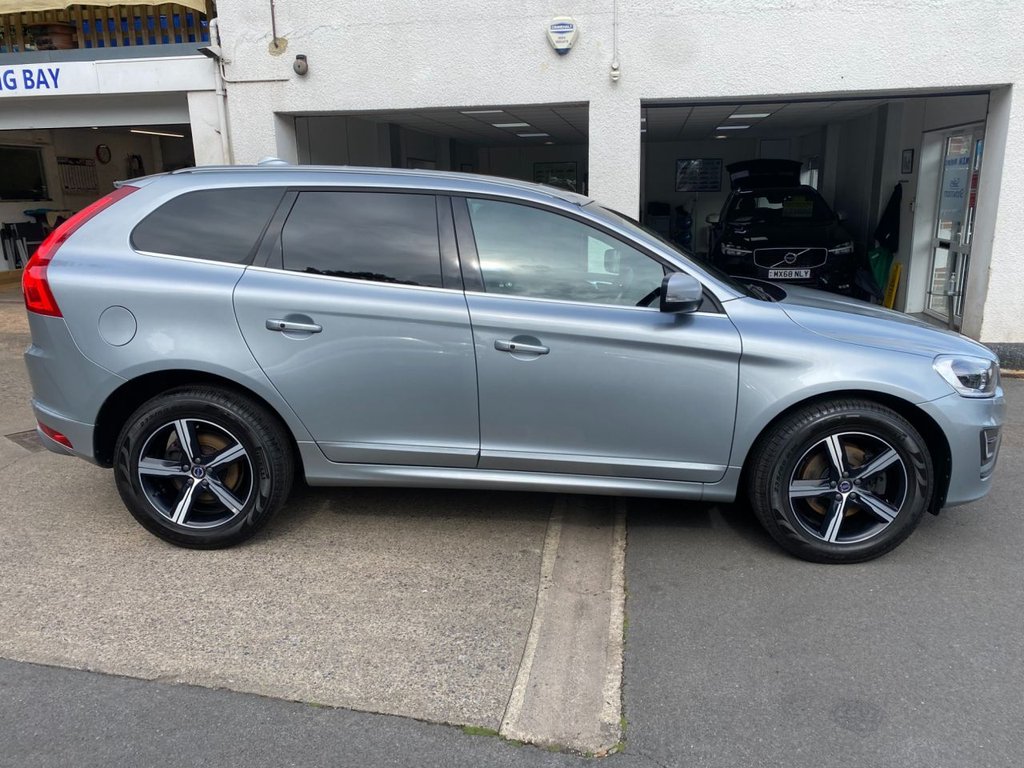 USED 2016 66 VOLVO XC60 2.4 D5 R-Design Lux Nav SUV 5dr Diesel Auto AWD Euro 6 (s/s) (220 ps) TOP SPECIFICATION R DESIGN XC60