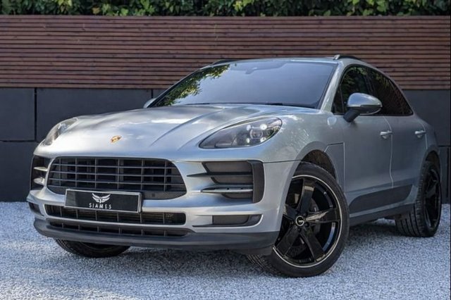 2019 PORSCHE MACAN