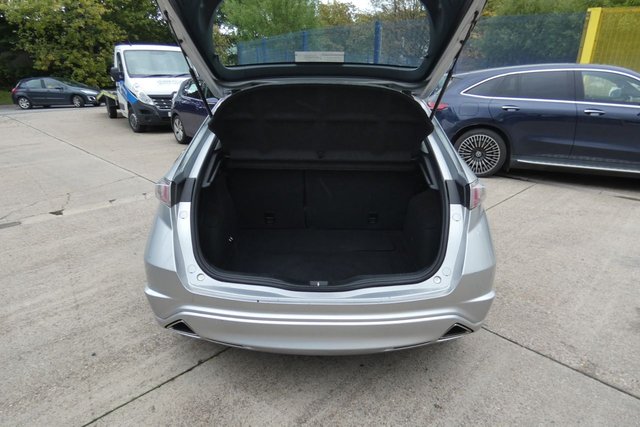 2011 HONDA CIVIC - Photo 8