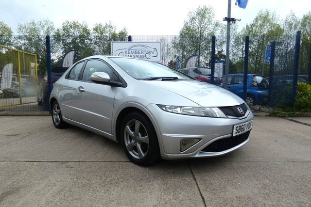 2011 HONDA CIVIC 2011 1.4 I VTEC SI HATCHBACK 5DR PETROL MANUAL 135 G KM,... photo
