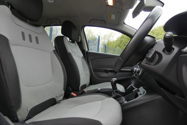 2013 RENAULT CAPTUR - Photo 10