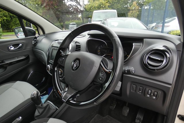 2013 RENAULT CAPTUR - Photo 11