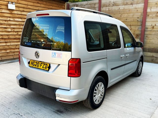 2020 VOLKSWAGEN CADDY LIFE - Photo 3