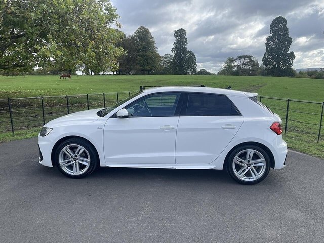 2022 AUDI A1 - Photo 3