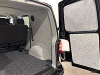 USED 2016 16 VOLKSWAGEN TRANSPORTER 2.0 TDI T28 BlueMotion Tech Highline 5 Seater MPV  5dr Diesel Manual FWD SWB Euro 5 (s/s) (102 ps) 5 Seater Window Van