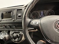 USED 2016 16 VOLKSWAGEN TRANSPORTER 2.0 TDI T28 BlueMotion Tech Highline 5 Seater MPV  5dr Diesel Manual FWD SWB Euro 5 (s/s) (102 ps) 5 Seater Window Van