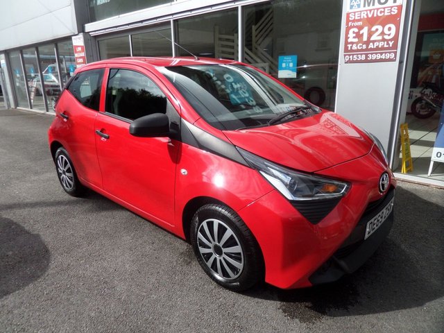2019 TOYOTA AYGO - Photo 2