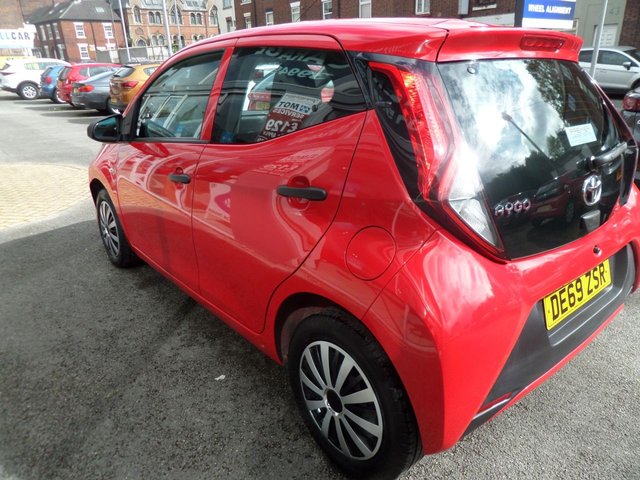 2019 TOYOTA AYGO - Photo 5